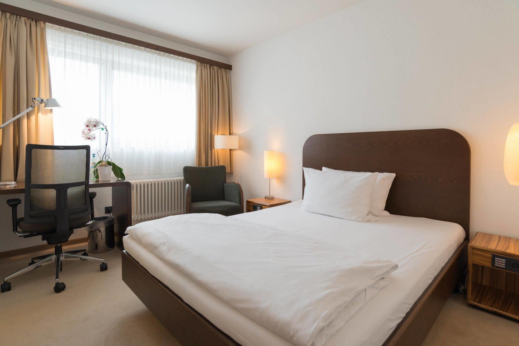 Corbin Muenchen Airport Business Hotel Freising Exterior photo